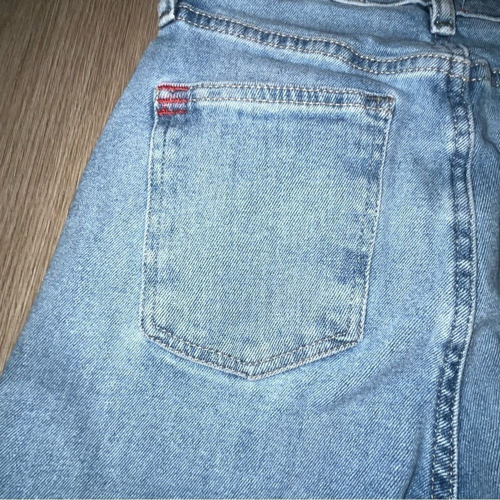 Urban Outfitters BDG Girlfriend Jeans - Picture 8 of 14